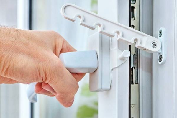 Остекление балконов в Химках